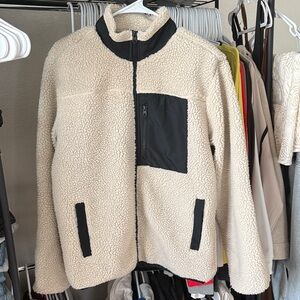 Sonoma Cream Sherpa with Black Lining